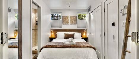 2 عدّة غرف نوم ومكواة/لوح كي وسرير سفر وواي فاي مجانًا