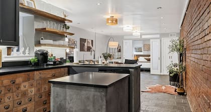 Luxe Logan Circle Escape - Near Downtown DC & Shaw