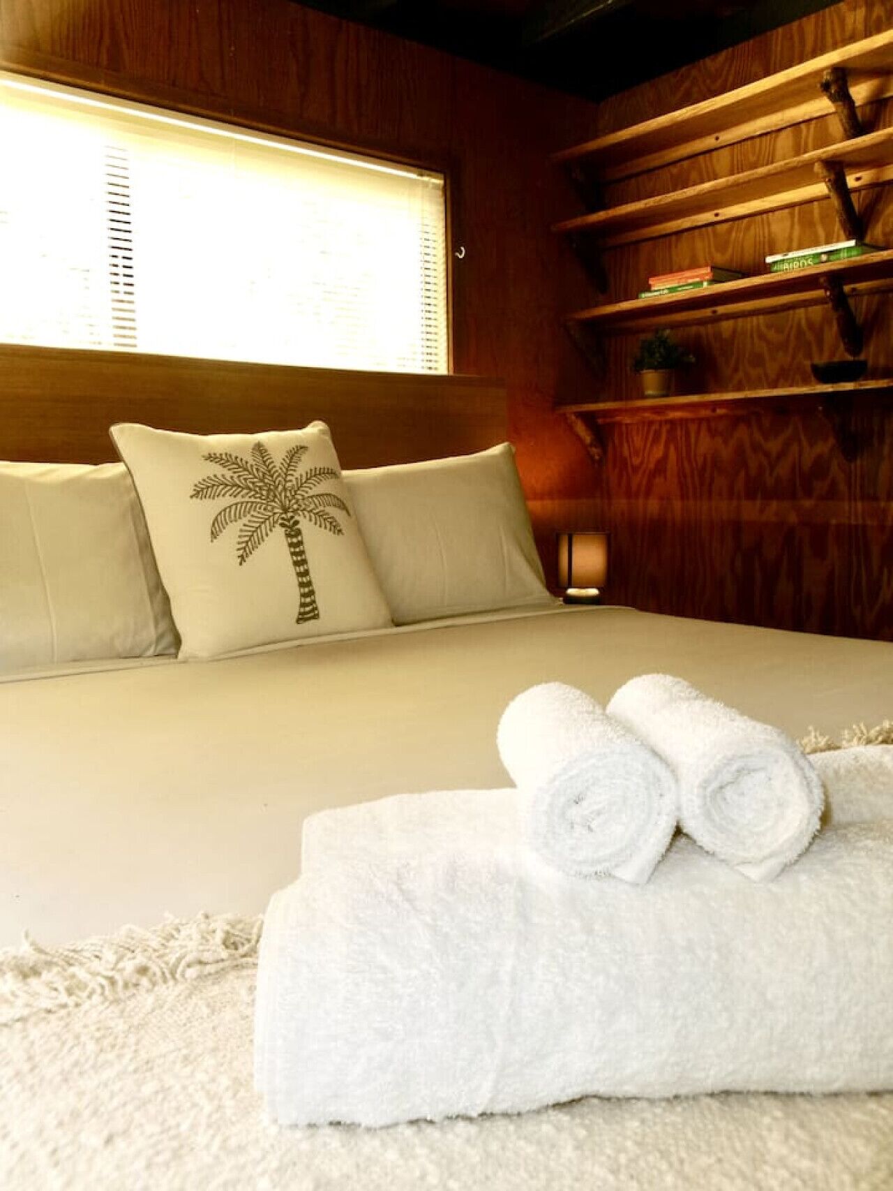 Setrika/meja setrika dan Wi-Fi gratis