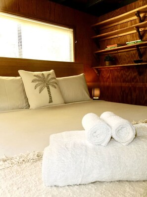 مكواة/لوح كي وواي فاي مجانًا