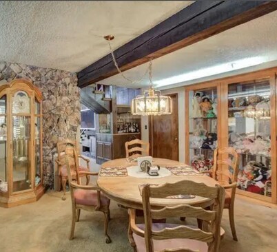 Charming 3-bedroom country house with AC and fitness room in Shingletown