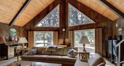 Charming 3-bedroom country house with AC and fitness room in Shingletown