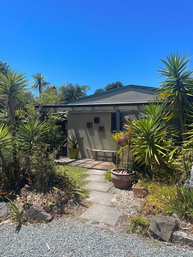 Charming 1-bedroom studio in Mangawhai