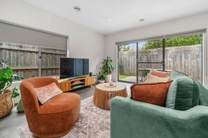 TV - Seabreeze Sanctuary - Mount Martha (Mount Martha)