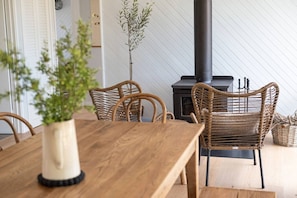 Dining - Pinella Coastal Farmhouse (Fingal)
