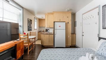 1 chambre, fer et planche Ă repasser, accĂšs Internet, draps fournis