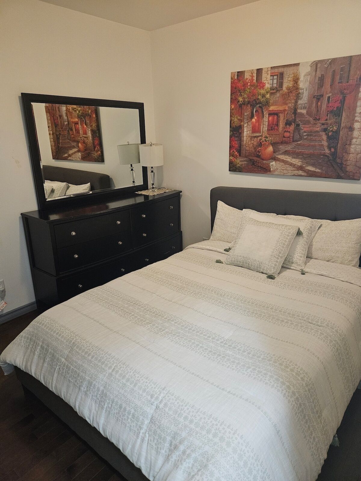 1 quarto, ferros/tábuas de passar roupa, acesso à internet