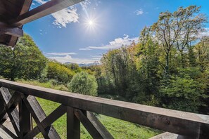 Property grounds - Nature Lodge With Sauna and Hot Tub, Varaždin-Tužno, Croatia (Varaždin-Tužno)