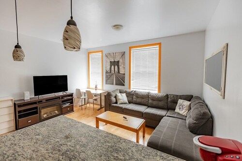 Lovely Apt Downtown Ottawa 34D