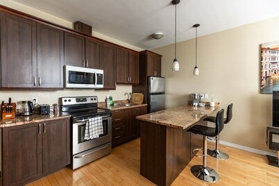 2-Bed App Downtown Ottawa 36D