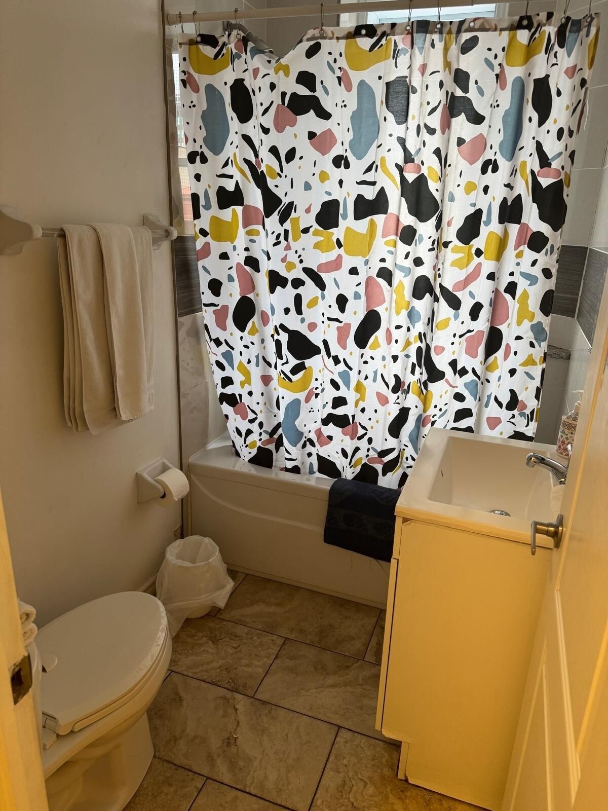 Hårføner og håndklær