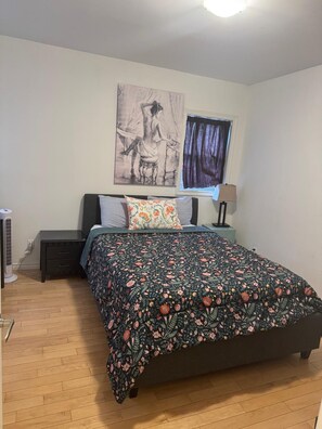 2 dormitorios, tabla de planchar con plancha, Internet y ropa de cama