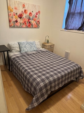 2 dormitorios, tabla de planchar con plancha, Internet y ropa de cama