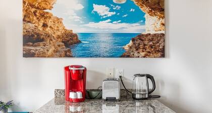 Lovely App Downtown Ottawa 38D