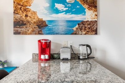 Lovely App Downtown Ottawa 38D