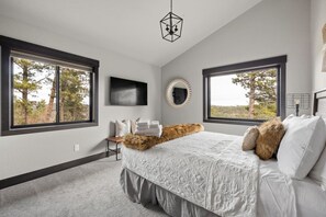 4 室のベッドルーム、WiFi、ベッドシーツ