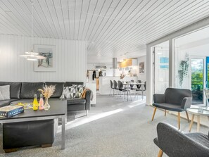 Televisie en een open haard