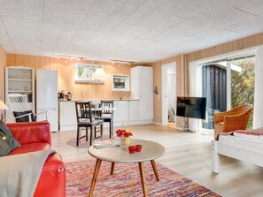 TV - "Tekla" - 75m from the sea by Interhome (Thisted)