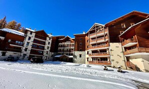 Exterior - Apartment in Vars With Pool and Ski Access (Vars)