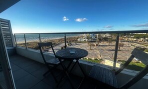 Outdoor dining - Studio for 2 People (Le Grau-Du-Roi)