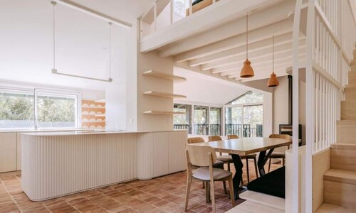 Houses & Villas for 8 People