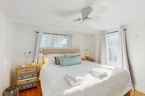 2 chambres, fer et planche à repasser, accès Internet, draps fournis