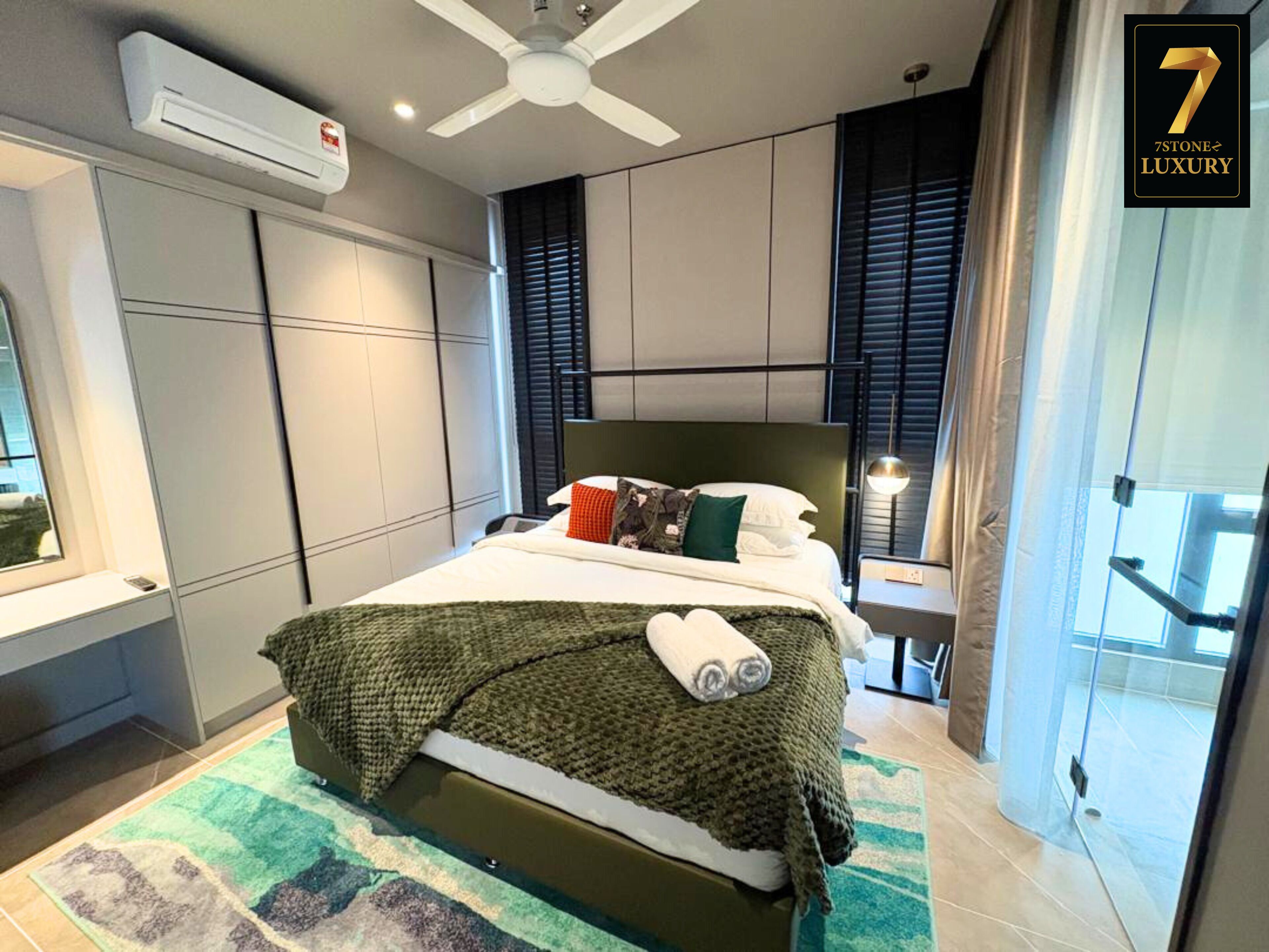 Luxury Royale Suite | Free WiFi