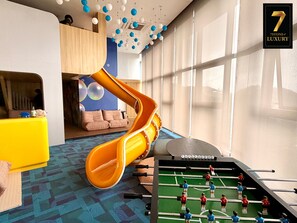 Kawasan main kanak-kanak – tertutup