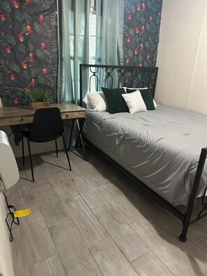 2 chambres, Wi-Fi gratuit, draps fournis