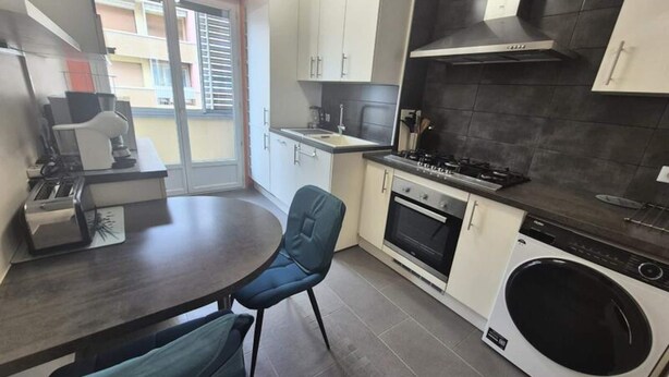Private kitchen - Apartment in Aix-les-bains Near Lake Bourget (Aix-les-Bains)