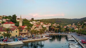 Unclassified image, 3 of 27, button - Holiday Home Bliss - Holiday Home With Outdoor Pool and Sea View (Supetar)