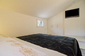 House - Holiday Home Bliss - Holiday Home With Outdoor Pool and Sea View (Supetar)
