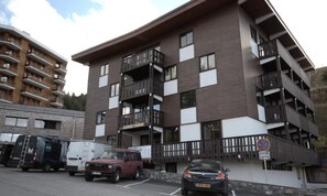 Exterior - Holiday Home in Plagne Centre With Mont Blanc View (La Plagne-Tarentaise)