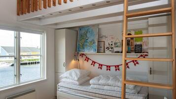 Deluxe House, 3 Bedrooms | Interior