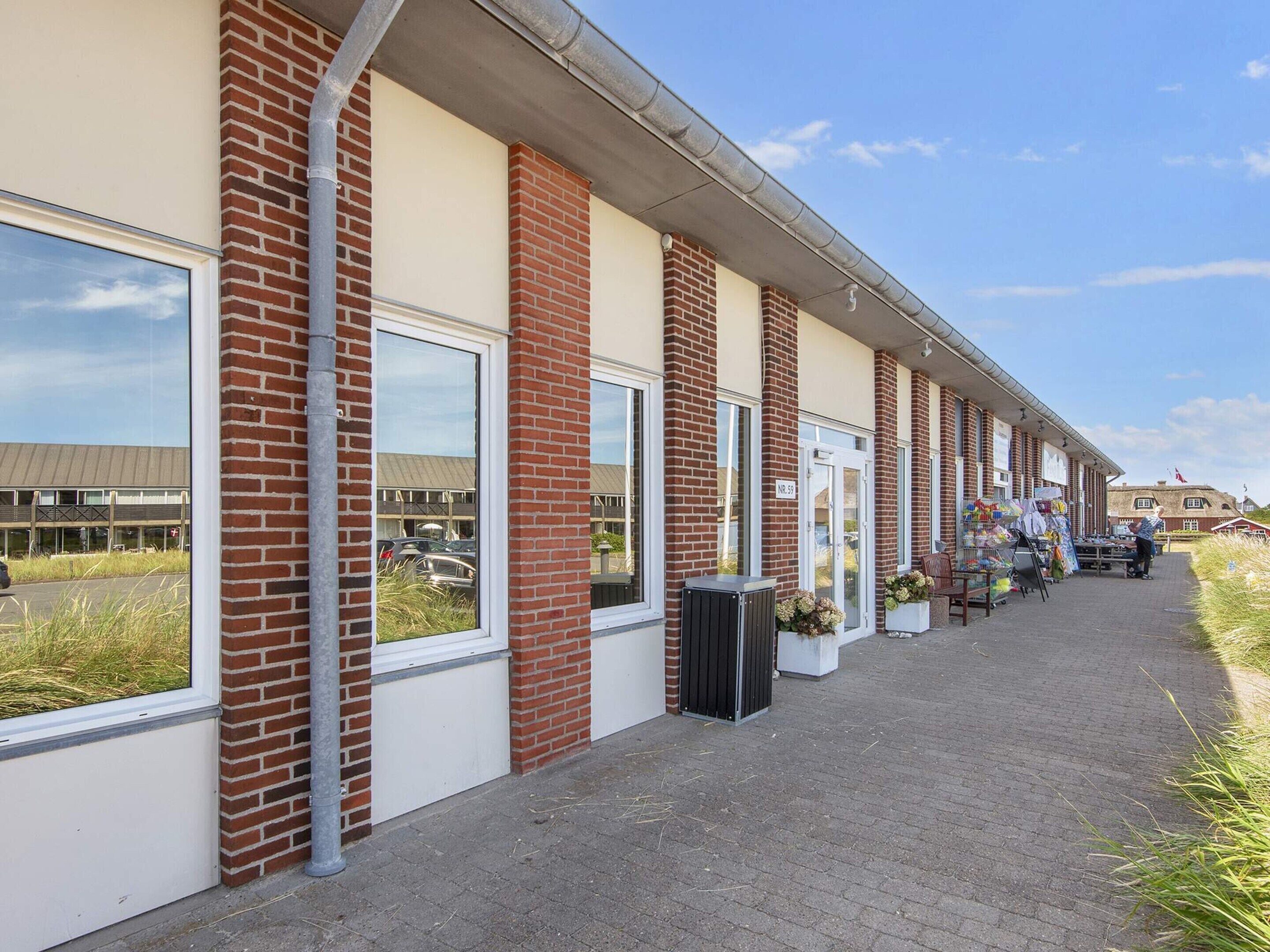 شقة كلاسيكية - غرفتا نوم | المنشأة من الخارج