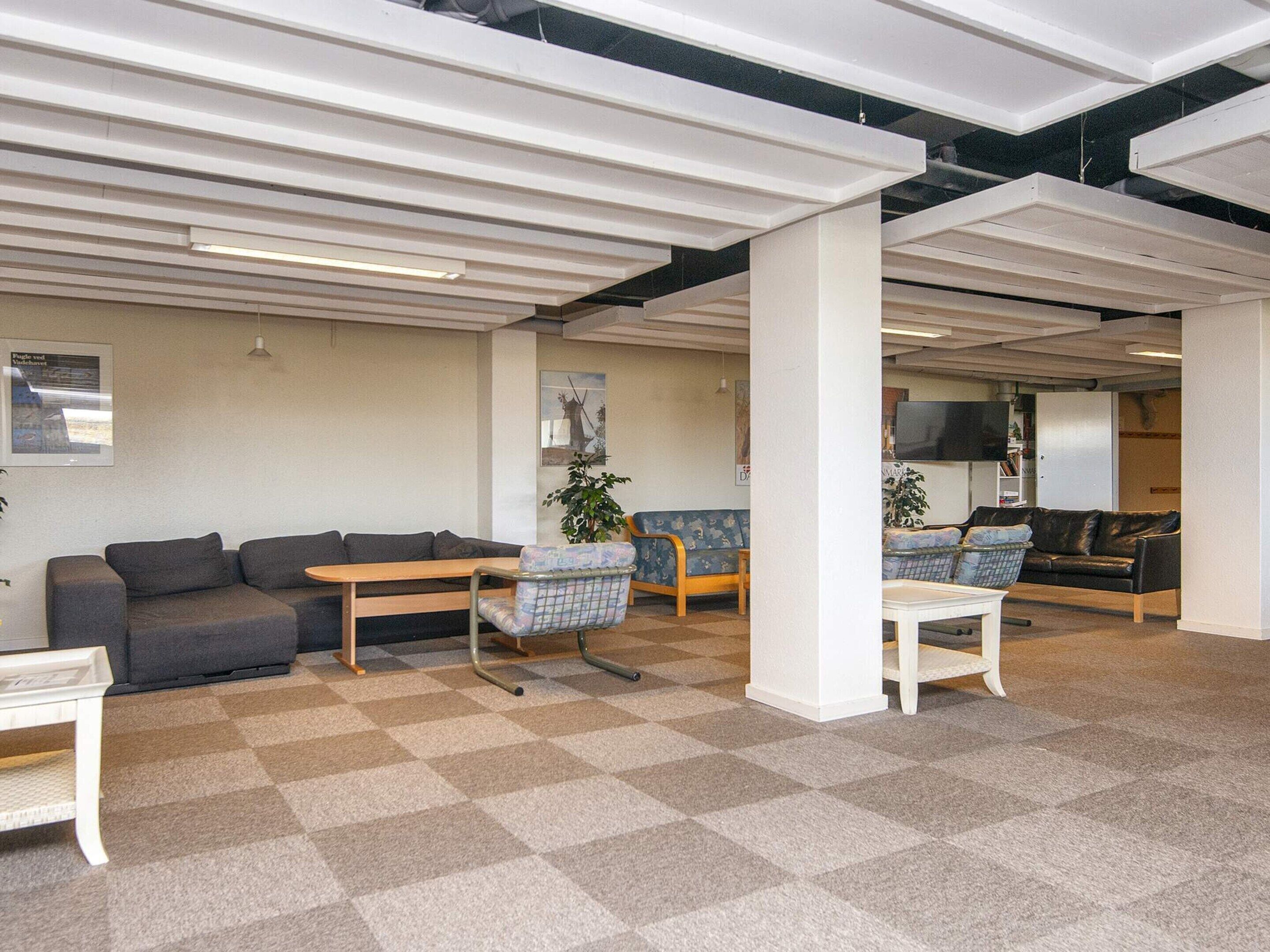 Classic Apartment, 2 Bedrooms | Interior