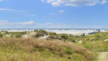 Classic Apartment, 2 Bedrooms | Beach