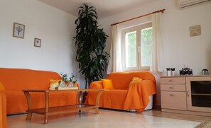 Apartment | Living room - Bodul Vacation Apartment - Two Bedroom Apartment With Terrace and Sea View (Dubrovnik)