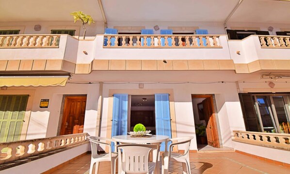 Outdoor dining - 248 Casa Pedrona Etvpl/15151 by Mallorca Charme (Santa Margalida)