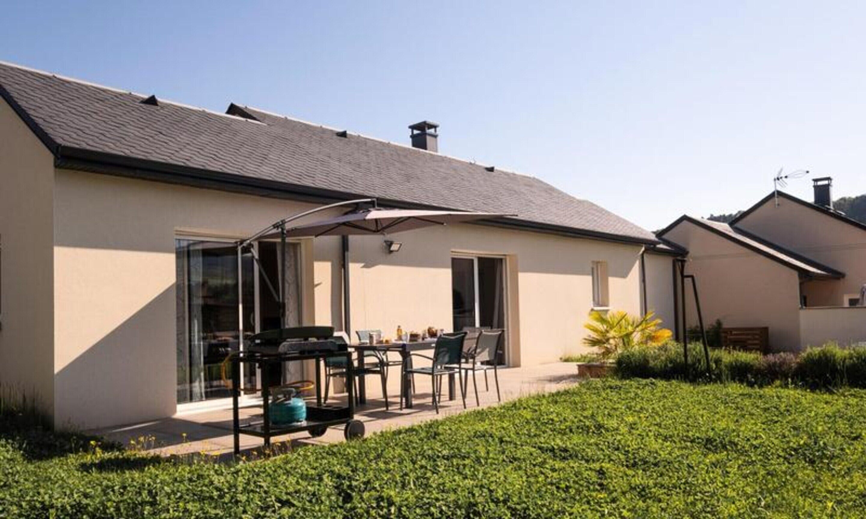 Khu ẩm thực ngoài trời