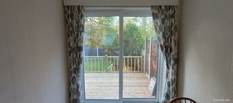 Home in kidsgrove, country walks and easy access to Alton towers & peak district