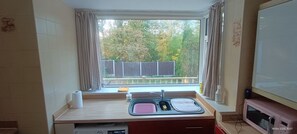 Køleskab, mikrobølgeovn, ovn, opvaskemaskine