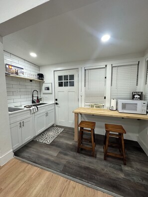 Un four, surface de cuisson
