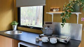 Fridge, microwave, stovetop, toaster