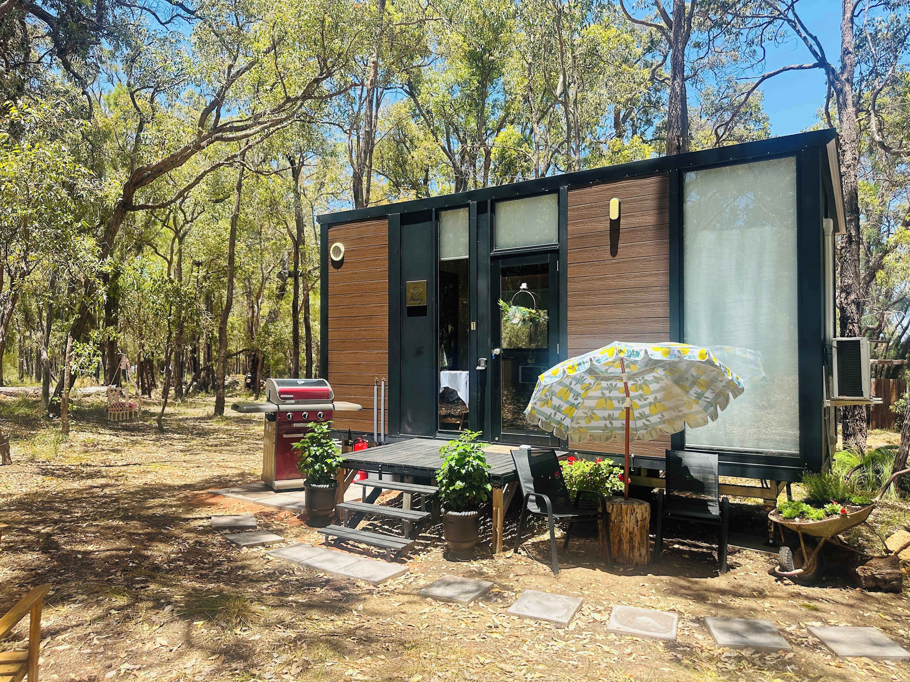 屋外ダイニングエリア