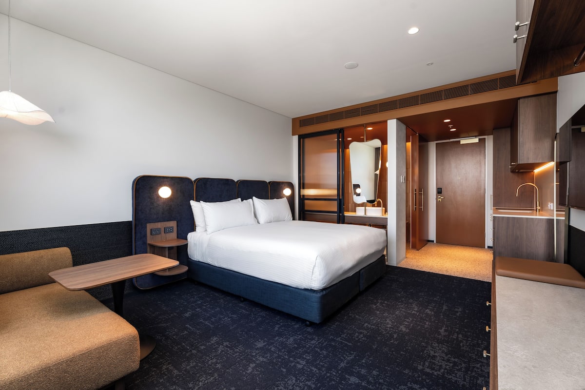 Hochwertige Bettwaren, Pillowtop-Betten, Zimmersafe