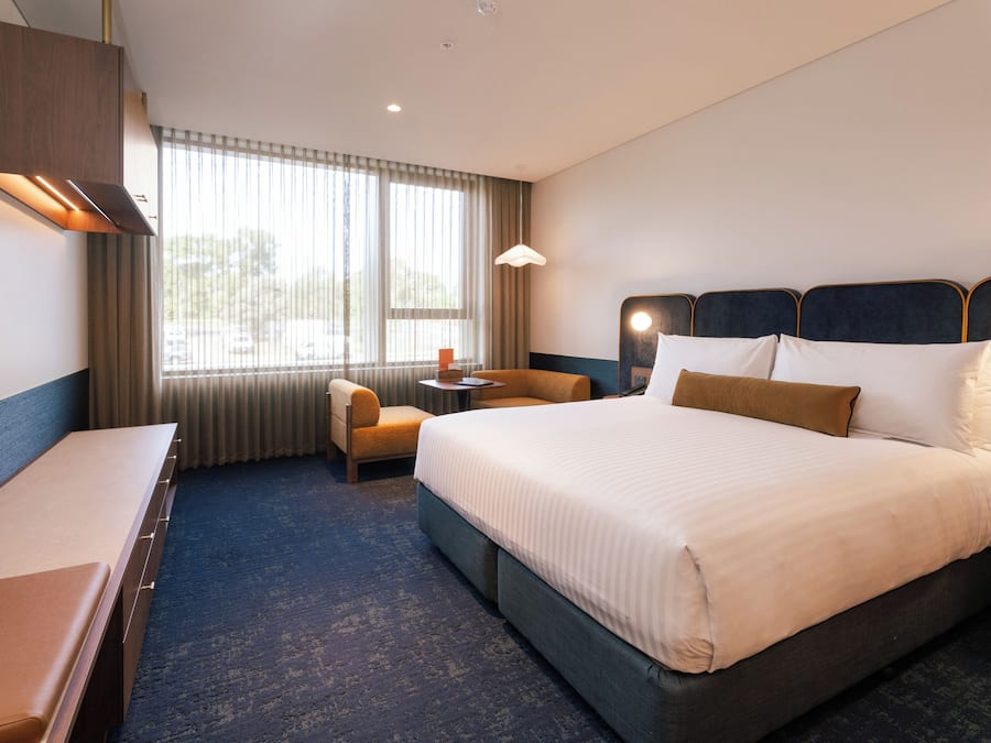 King Studio | Premium bedding, down comforters, pillowtop beds, in-room safe