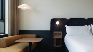 55-inch Smart TV with digital channels, Netflix, streaming services