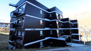 Unclassified image, 3 of 3, button - Apartment in Tignes With Ski-in Ski-out (Tignes)