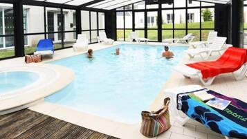 Kolam renang terbuka